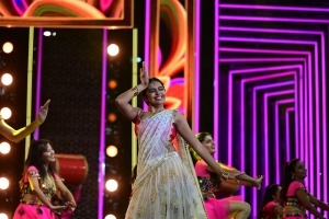 Shivani Rajashekar Dance @ Nexa SIIMA Awards 2023 Function Stills