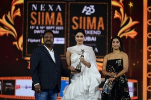 Shubha Raksha @ Nexa SIIMA Awards 2023 Function Stills