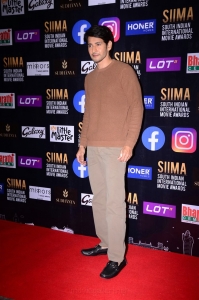 Hero Mahesh Babu @ SIIMA Awards 2021 Red Carpet Day 1 Photos