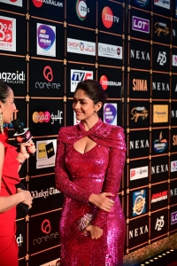 Mrunal Thakur @ SIIMA 2023 Red Carpet Photos