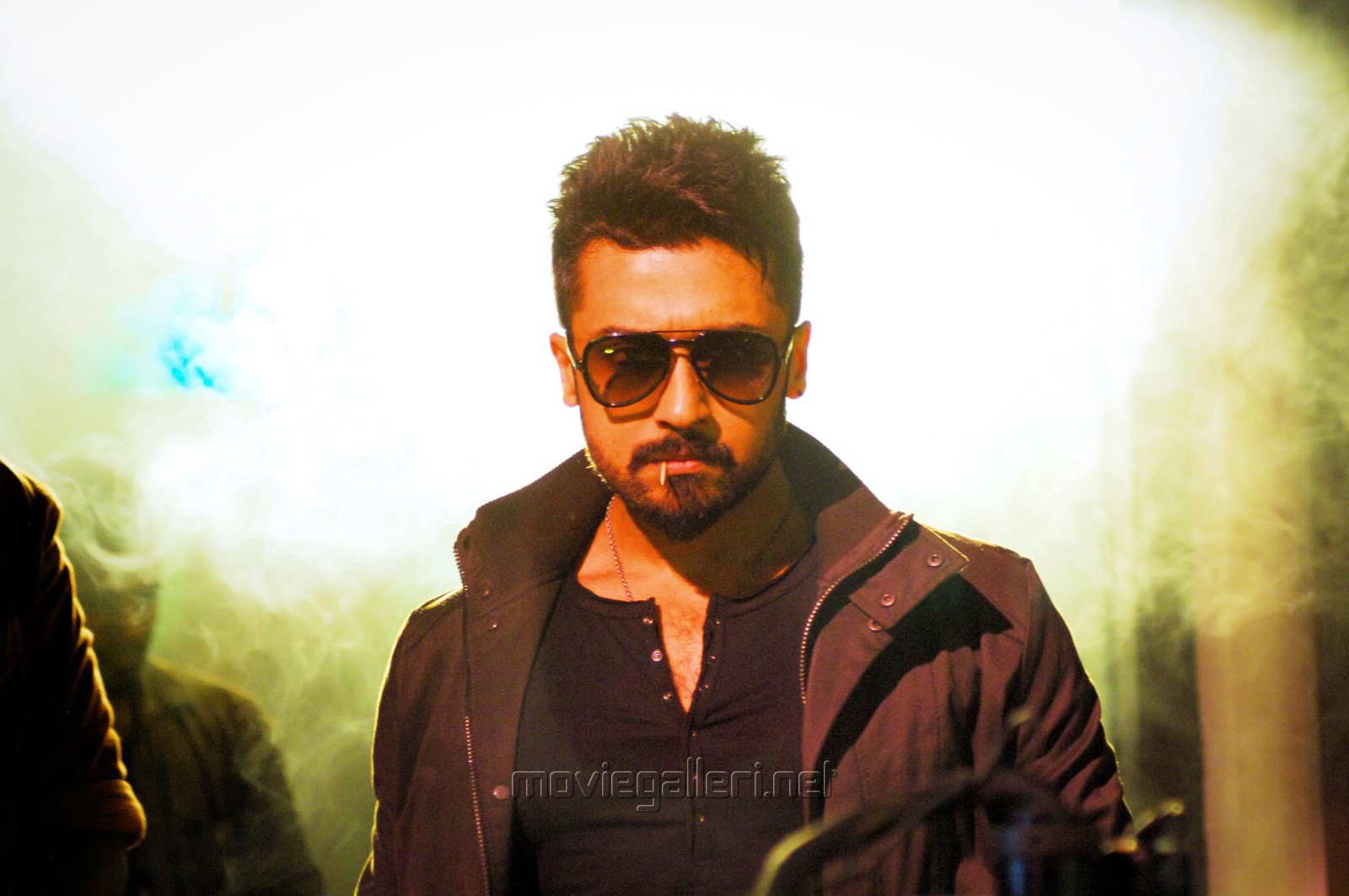 Anjaan Surya Mobile Wallpapers - Wallpaper Cave