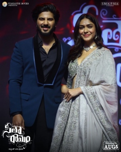 Dulquer Salmaan, Mrunal Thakur @ Sita Ramam Pre Release Event Stills