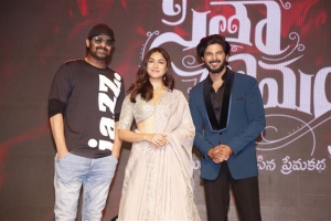 Prabhas, Mrunal Thakur, Dulquer Salmaan @ Sita Ramam Pre Release Event Stills