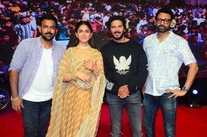 Tharun Bhascker Dhaassyam, Mrunal Thakur, Dulquer Salmaan, Sumanth @ Sita Ramam Movie Team Vizag Rally Photos