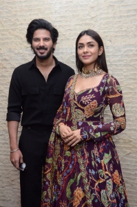 Dulquer Salmaan, Mrunal Thakur @ Sita Ramam Movie Thanks Meet Stills