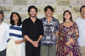 Swapna Dutt, Dulquer Salmaan, Nagarjuna, Mrunal Thakur @ Sita Ramam Movie Thanks Meet Stills