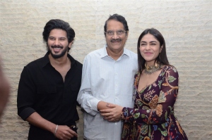 Dulquer Salmaan, Ashwini Dutt, Mrunal Thakur @ Sita Ramam Movie Thanks Meet Stills