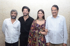 Hanu Raghavapudi, Dulquer Salmaan, Mrunal Thakur, Ashwini Dutt @ Sita Ramam Movie Thanks Meet Stills