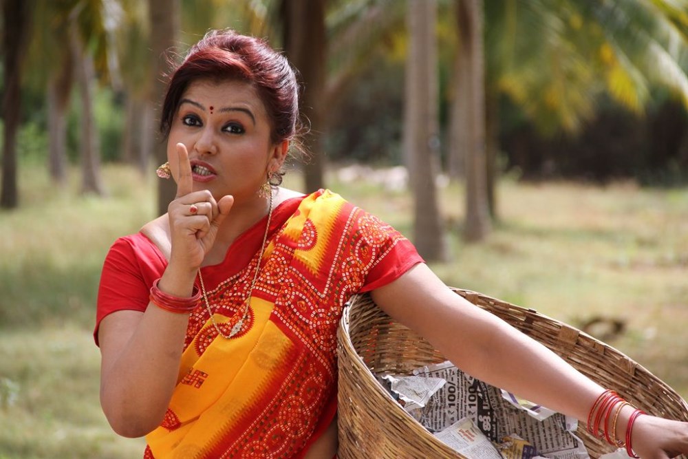 Actress Sona Heiden in Sivappu Manithargal Tamil Movie Stills 
