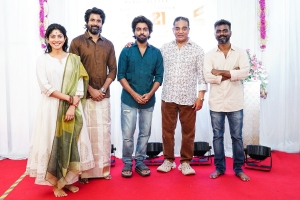 Sai Pallavi, Sivakarthikeyan, GV Prakash, Kamal Haasan, Rajkumar Periasamy @ SK21 Movie Pooja Stills