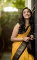 Actress Smruthi Venkat New Photoshoot Pics