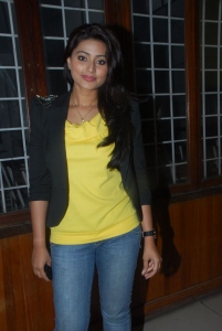 Sneha Latest Photo Shoot Pictures, Sneha Latest Cute Images