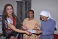 Tamil Actress Sona 2012 Birthday Celebration Stills