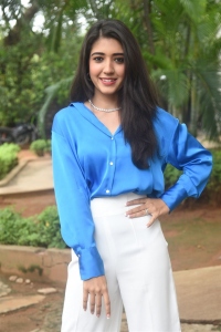 Actress Soni Srivastava Pics @ Matarani Mounamidi Press Meet