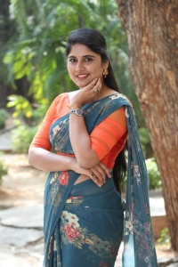 Telugu Anchor Sonia Chowdary Saree Pictures