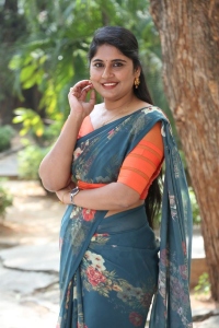 Telugu Anchor Sonia Chowdary Saree Pictures