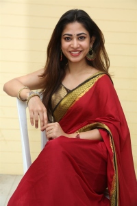 Actress Sonia Thakur Red Saree Stills @ Nenu Meeku Baga Kavalsina Vadini Interview