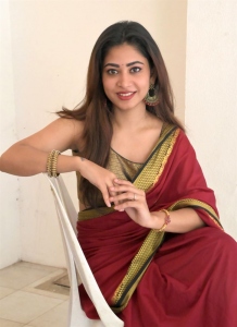 Actress Sonia Thakur Red Saree Stills @ Nenu Meeku Baga Kavalsina Vadini Interview