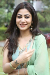 Roti Kapda Romance Heroine Sonu Thakur Saree Pictures