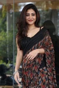 Actress Sonu Thakur Stills @ Roti Kapda Romance Press Meet