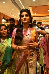 Actress Sreeleela launches CMR Family Mall in Kukatpally Photos