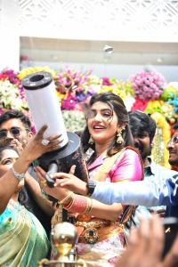 Actress Sreeleela launches CMR Family Mall in Kukatpally Photos