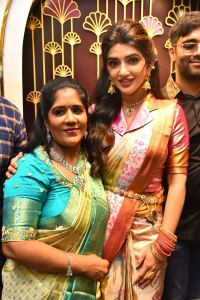 Actress Sreeleela Inaugurates CMR Family Mall in Kukatpally Photos