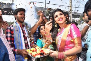 Actress Sreeleela launches CMR Family Mall in Kukatpally Photos