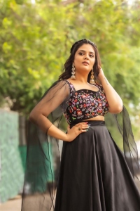 Anchor Srimukhi Latest Photoshoot Pics