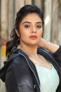 Anchor Sreemukhi Latest Photoshoot Pics