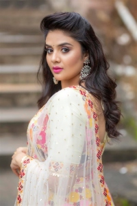 Telugu Anchor Sreemukhi Latest Photoshoot Pics