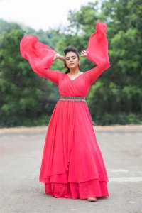 Telugu Anchor Sreemukhi Latest Photoshoot Pics