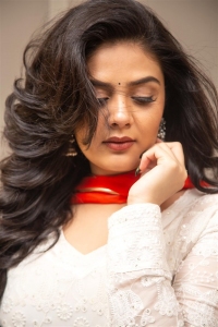 Anchor Sreemukhi Latest Photoshoot Pics