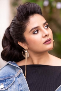 Anchor Sreemukhi Latest Photoshoot Pics