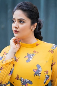 Anchor Srimukhi Latest Photoshoot Pics