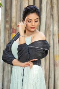 Telugu Anchor Sreemukhi Latest Photoshoot Pics