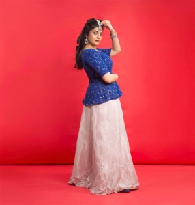 Anchor Sreemukhi Latest Photoshoot Pics