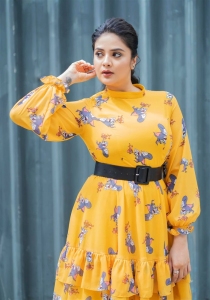 Telugu Anchor Sreemukhi Photoshoot Pics