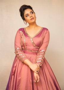 Telugu Anchor Sreemukhi Photoshoot Pics