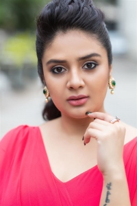 Telugu Anchor Sreemukhi Latest Photoshoot Pics