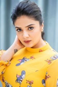 Anchor Srimukhi Latest Photoshoot Pics