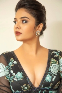 Anchor Sreemukhi Latest Photoshoot Pics