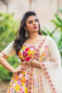 Anchor Sreemukhi Latest Photoshoot Pics