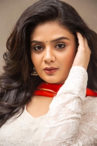 Anchor Srimukhi Latest Photoshoot Pics