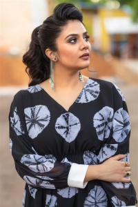 Anchor Sreemukhi Latest Photoshoot Pics