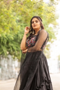 Anchor Sreemukhi Latest Photoshoot Pics