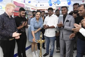 Actress Sreemukhi Inaugurates Cellbay Showroom in Chegunta Photos