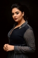 Telugu Anchor Sreemukhi Images in Black Dress