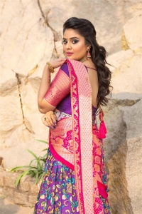 Anchor Sreemukhi Saree New Photoshoot Images