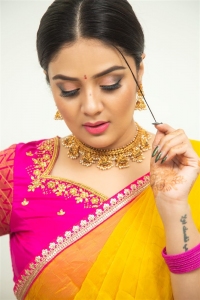 Anchor Sreemukhi Half Saree Photoshoot Images